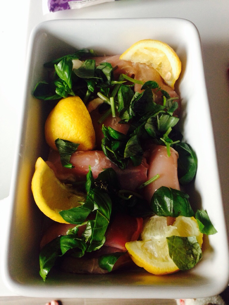 Five Ingredients and One Dish : Lemon and Basil chicken
